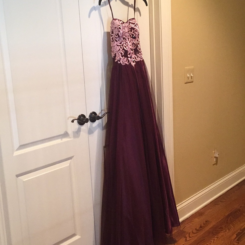 Prom Dress - Picture 2 of 7